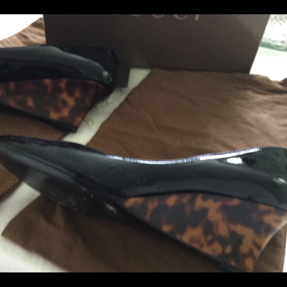 Gucci Shoes - Picture 3 of 4